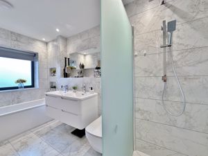 Photo 16- click for photo gallery